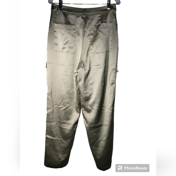 House of Harlow Satin Cargo Pants 10 olive nwt - Picture 2 of 6